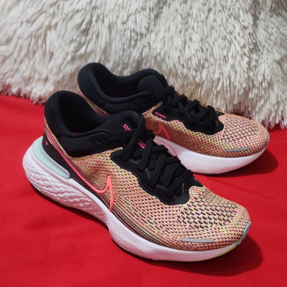 Nike Zoomx Invincible Run Flyknit Volt Bright Mango (women's)
